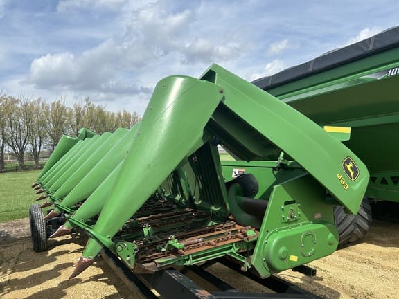 2002 John Deere 893 Equipment Image0