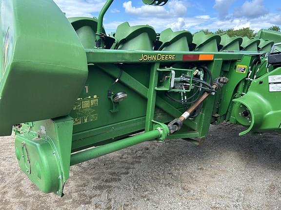 Image of John Deere 893 equipment image 3