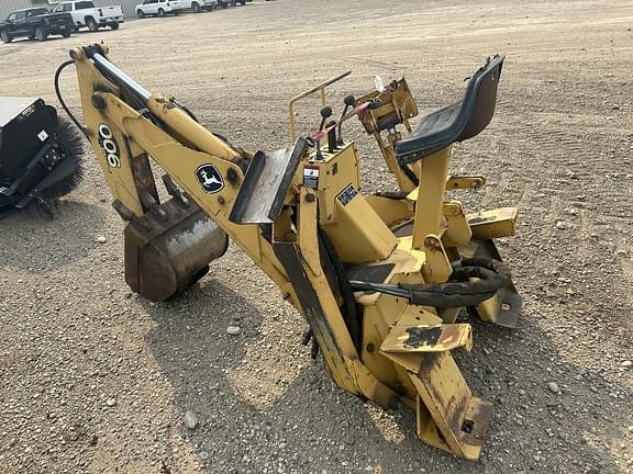 Image of John Deere 900 equipment image 2