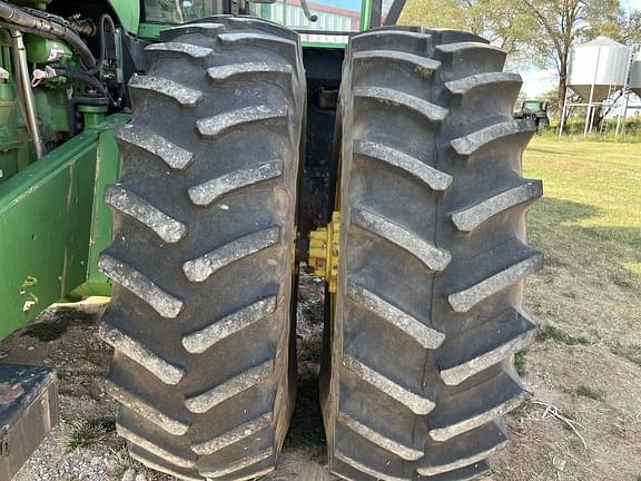Image of John Deere 9120 equipment image 1