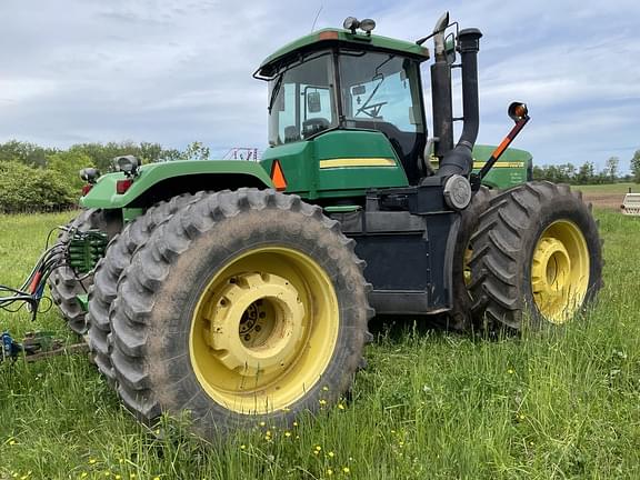 Image of John Deere 9220 equipment image 2