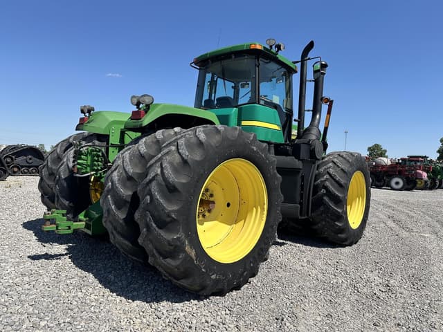 Image of John Deere 9220 equipment image 4