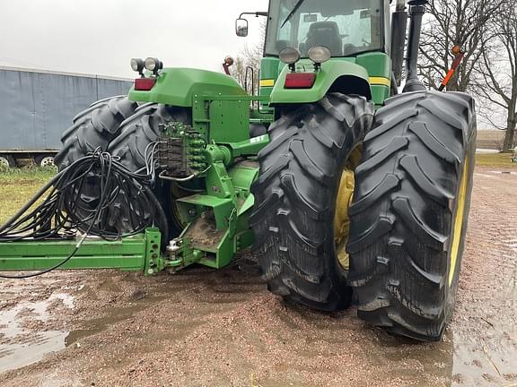 Image of John Deere 9220 equipment image 4