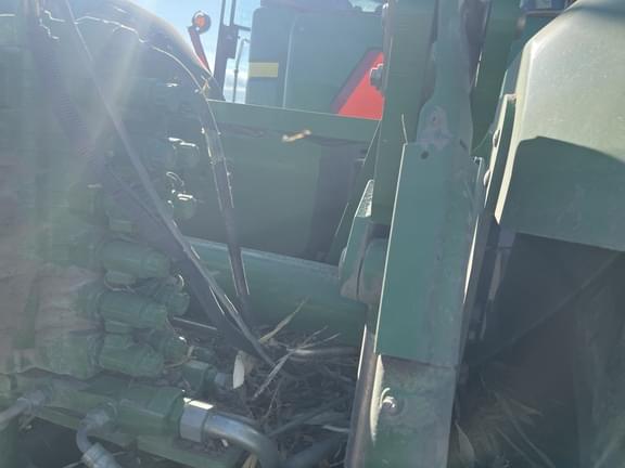 Image of John Deere 9220 equipment image 4