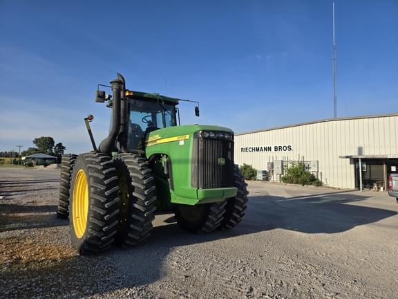 Image of John Deere 9220 equipment image 3