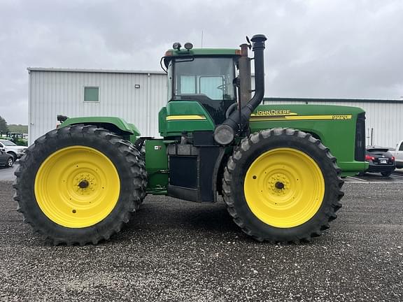 Image of John Deere 9220 equipment image 1