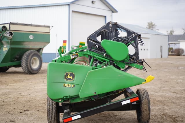 Image of John Deere 922F equipment image 3