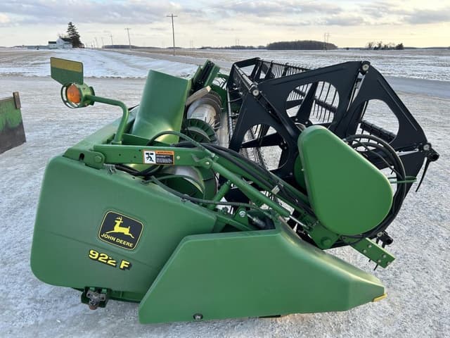 Image of John Deere 922F equipment image 3