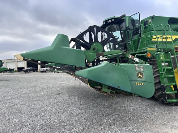 Image of John Deere 925F equipment image 2