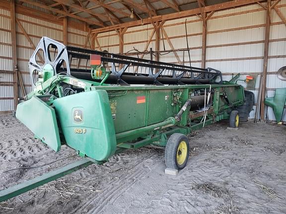 Image of John Deere 925F equipment image 2