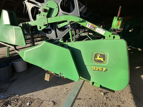 Image of John Deere 925F equipment image 1
