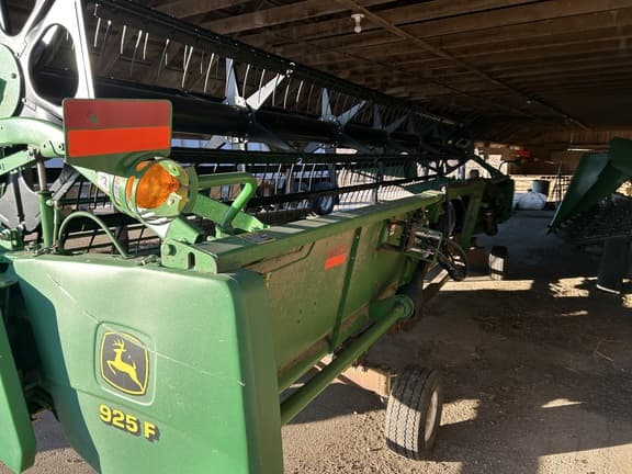 Image of John Deere 925F equipment image 2