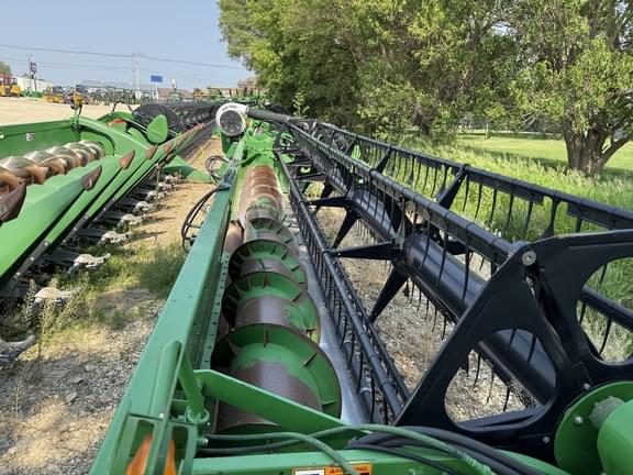Image of John Deere 925F equipment image 3
