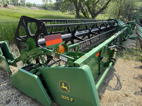 Image of John Deere 925F Primary image