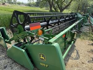 2002 John Deere 925F Image