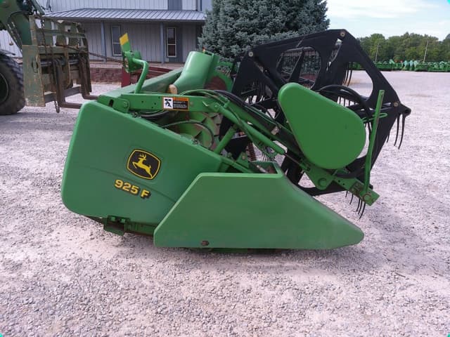 Image of John Deere 925F equipment image 3