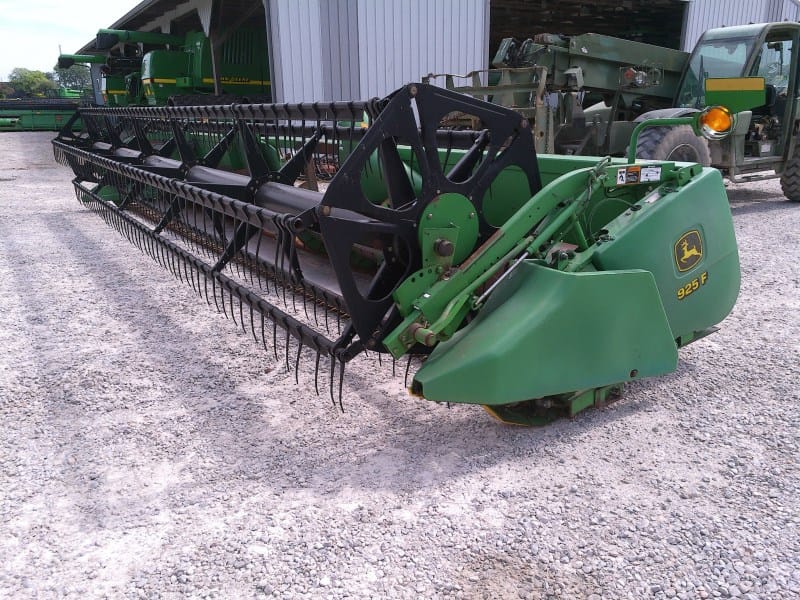 2002 John Deere 925F Equipment Image0