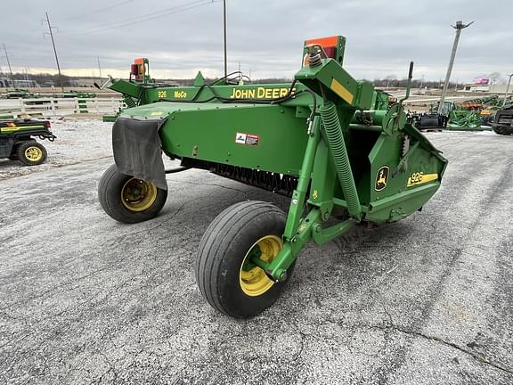 Image of John Deere 926 equipment image 3