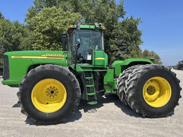 Image of John Deere 9320 equipment image 2