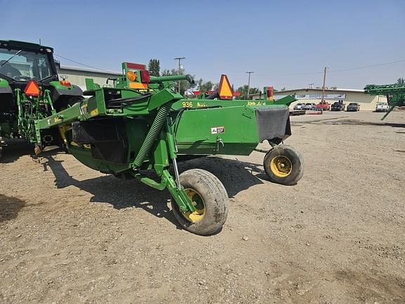 Image of John Deere 936 equipment image 1