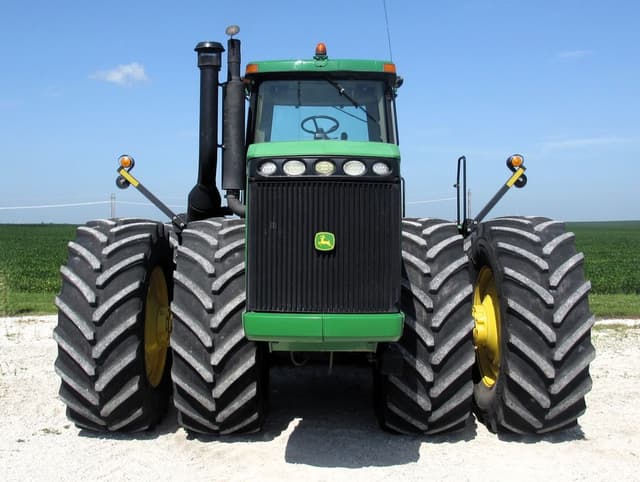 Image of John Deere 9420 equipment image 1