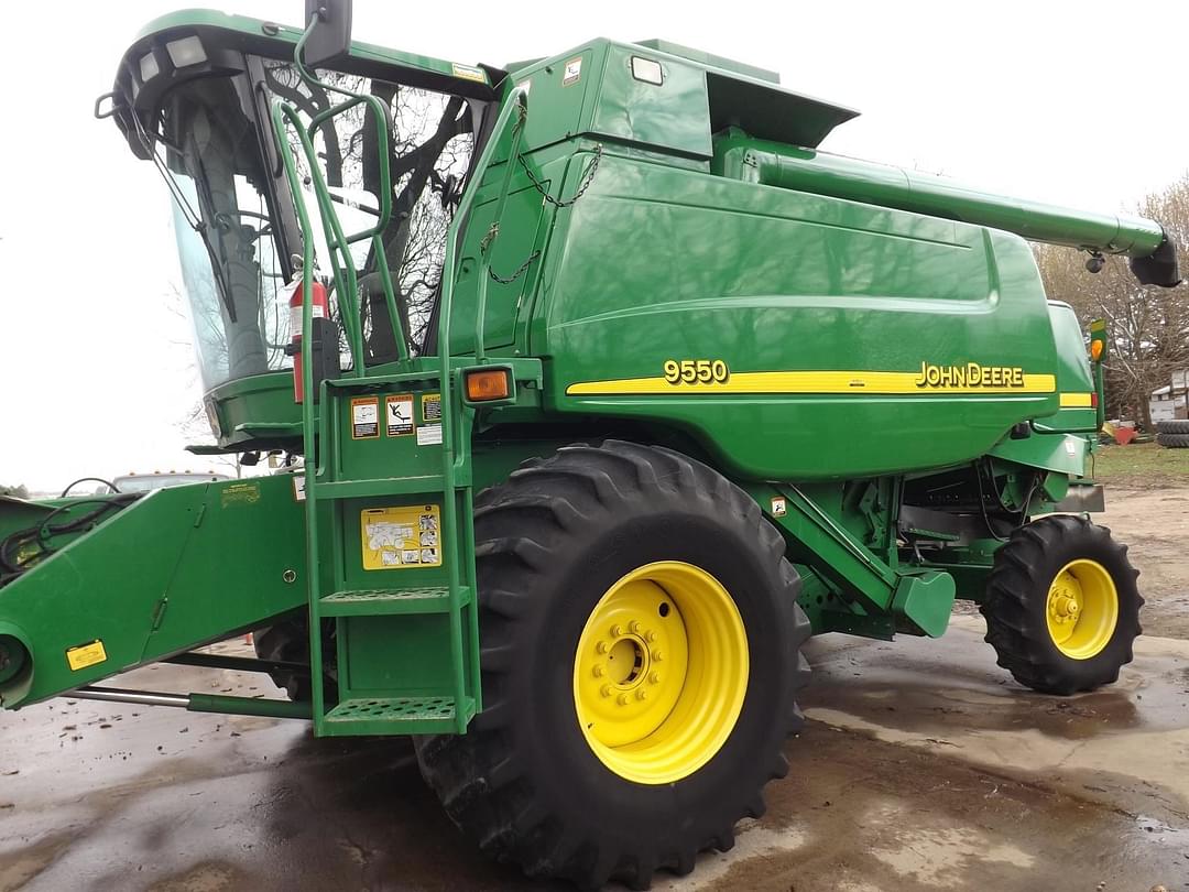 Image of John Deere 9550 Primary image