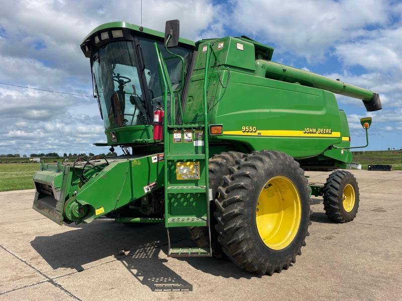 Image of John Deere 9550 Primary image