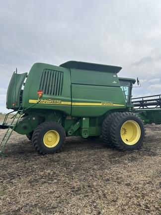 Image of John Deere 9750 STS equipment image 4