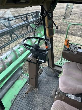 Image of John Deere 9750 STS equipment image 1