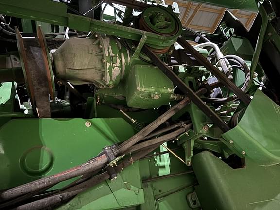 Image of John Deere 9750 STS equipment image 4