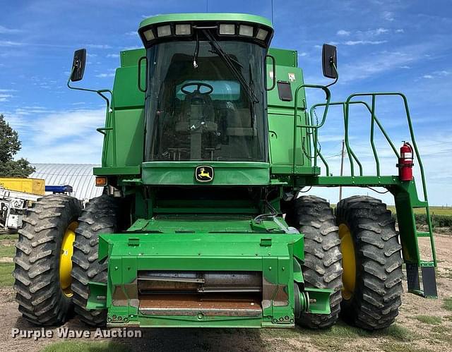 Image of John Deere 9750 STS equipment image 1