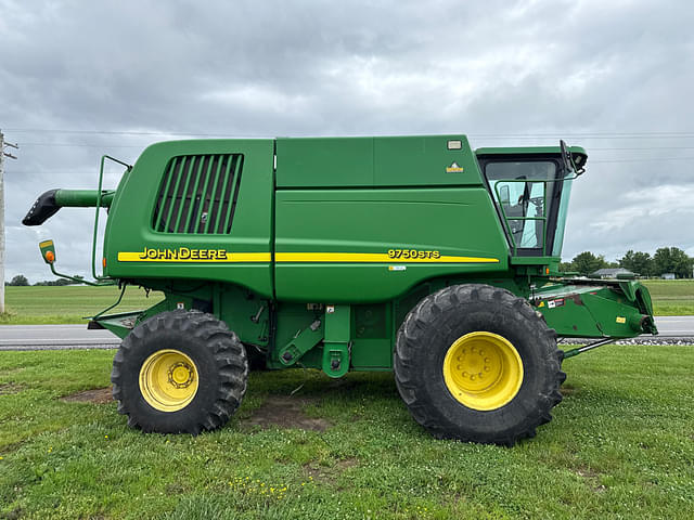 Image of John Deere 9750 STS equipment image 1