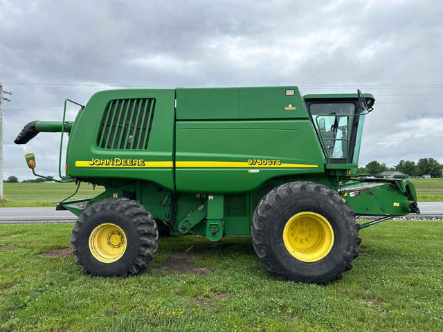 Image of John Deere 9750 STS equipment image 1