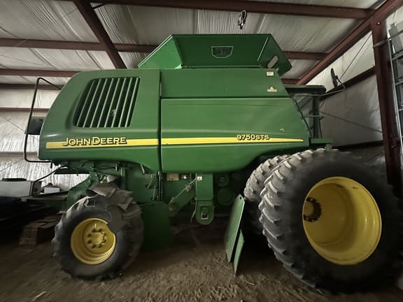 Image of John Deere 9750 STS equipment image 1
