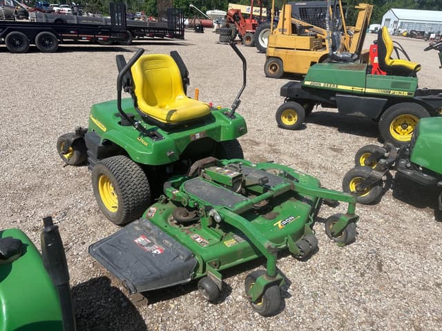 Image of John Deere F687 equipment image 1