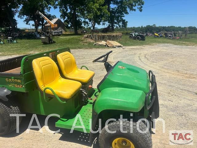Image of John Deere Gator equipment image 3