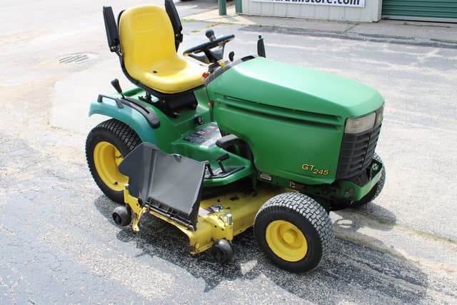 Image of John Deere GT245 equipment image 3