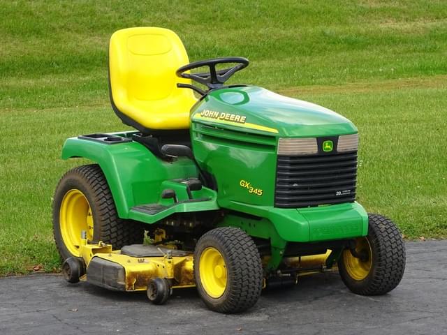 Image of John Deere GX345 equipment image 1