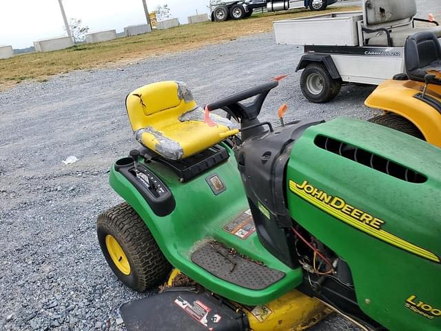 Image of John Deere L100 equipment image 2