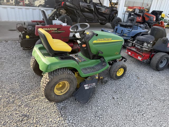 Image of John Deere LT150 equipment image 4