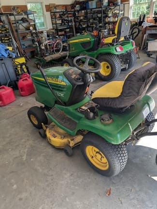 Image of John Deere LX277 equipment image 1