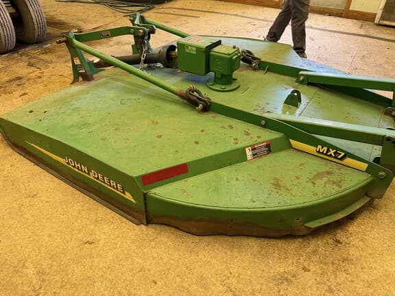 Image of John Deere MX7 equipment image 1