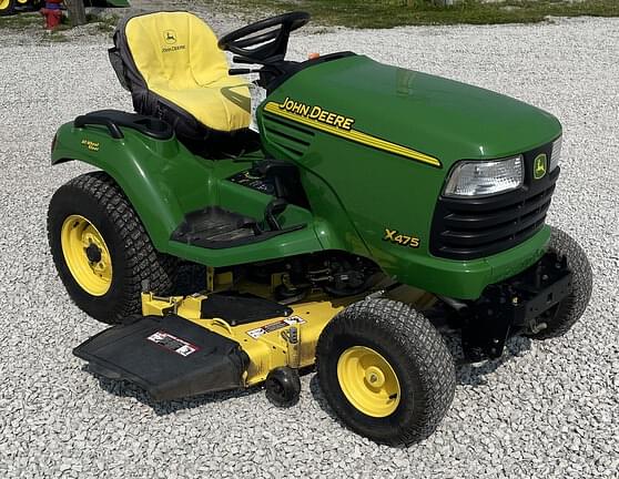 Image of John Deere X475 equipment image 3
