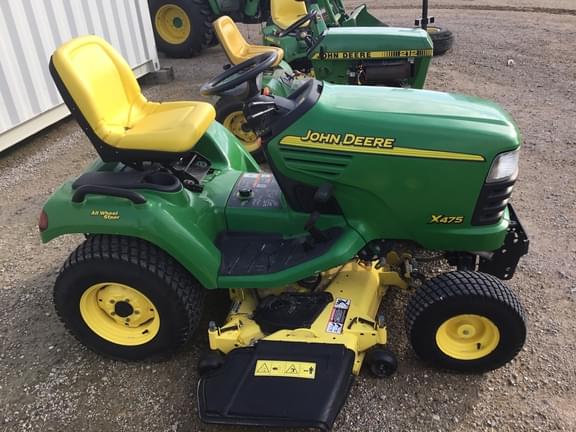 Image of John Deere X475 equipment image 4