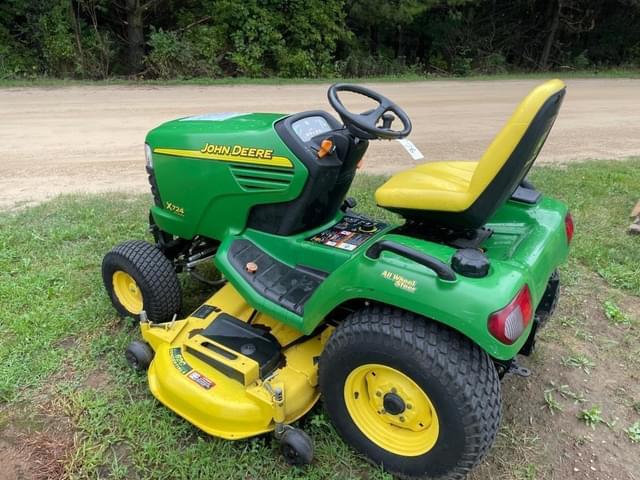 Image of John Deere X485 equipment image 4
