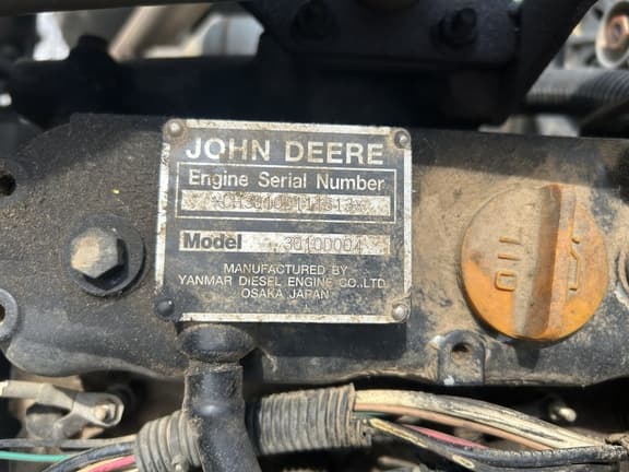 Image of John Deere X495 equipment image 4