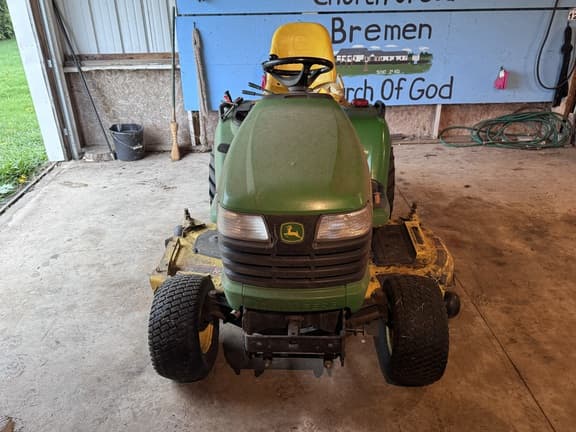 Image of John Deere X495 equipment image 1