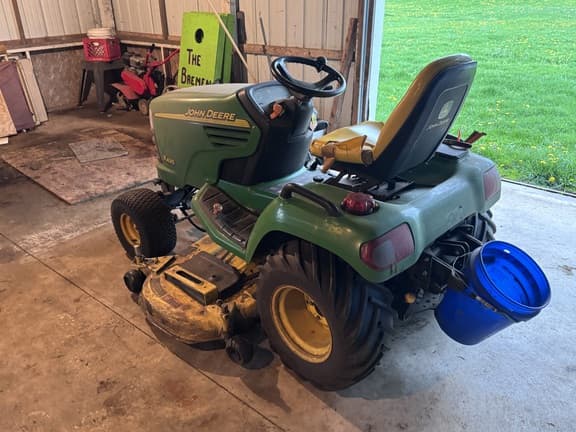 Image of John Deere X495 equipment image 4