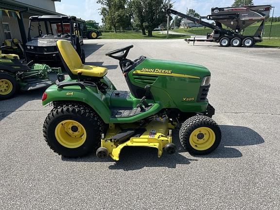 Image of John Deere X585 Primary image