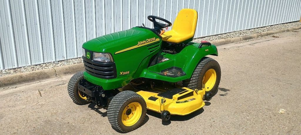 Image of John Deere X595 Primary image